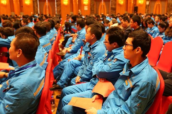 3、图为2017年度工作总结暨表彰大会现场.jpg 3、图为2017年度工作总结暨表彰大会现场.jpg