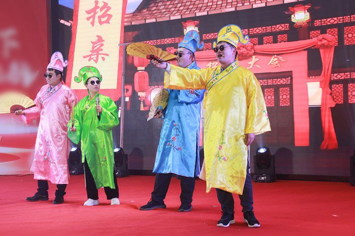 L:\企划内容整理\万搏（中国）
历年照片（附稿件）对内照片（活动、培训、事件）\2024年‚4.01（年会）\新闻稿新闻小p图.jpg
