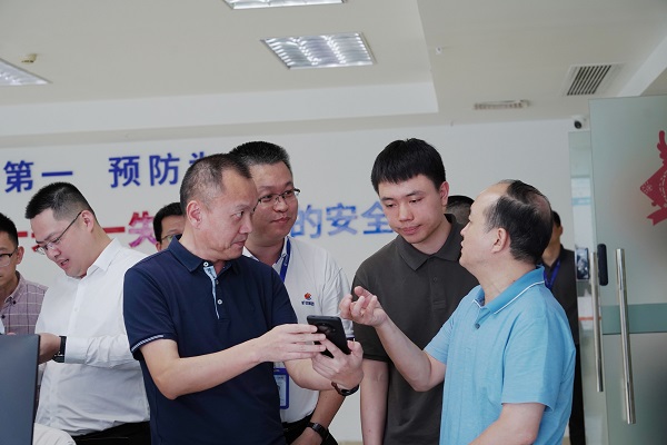 F:\yf\万搏（中国）
人.官网oa推文及图片‚4\2406\选.jpg