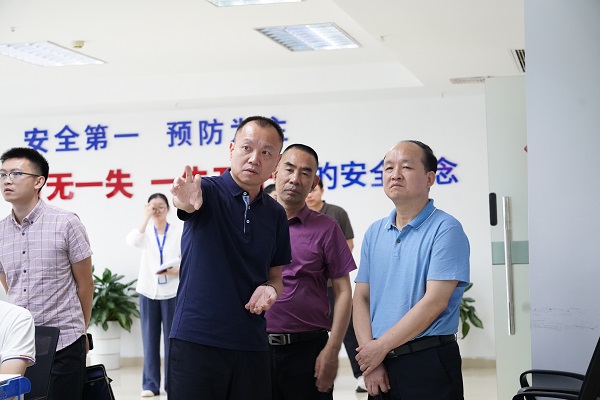 F:\yf\万搏（中国）
人.官网oa推文及图片‚4\2406\选.jpg