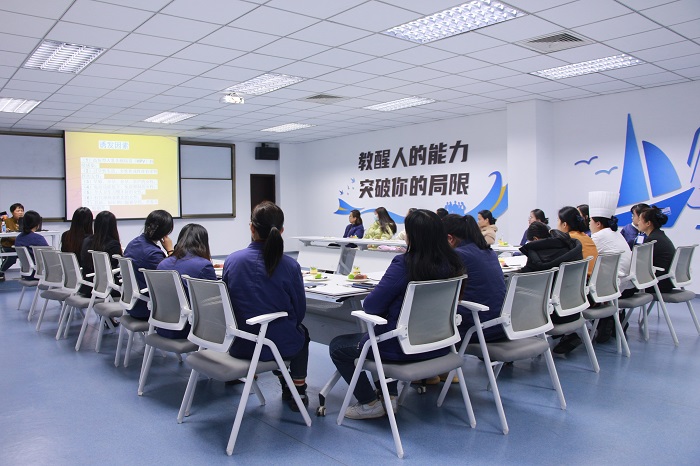 温情万搏（中国）
！ 关爱健康，致敬每一位女性！